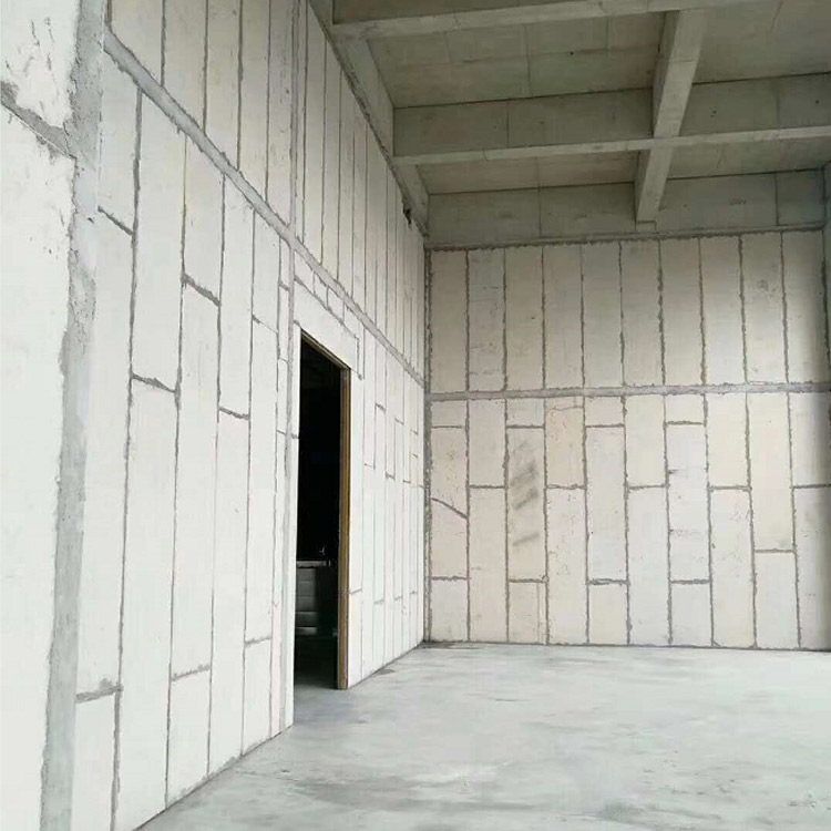 泡沫复合墙板价格一般多少_泡沫复合板墙板多宽_泡沫复合墙板价格一般在多少