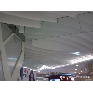 pvc门头效果图 弧形铝板造型效果图 波浪造型铝板